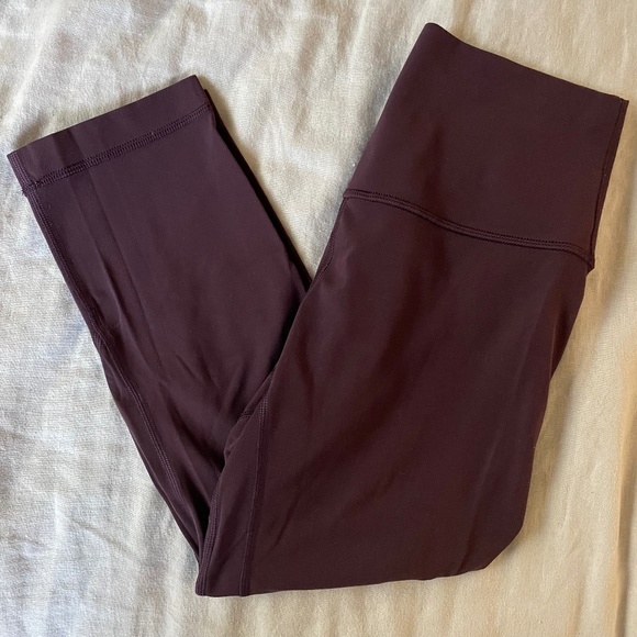 lululemon athletica Pants - Lululemon Plum Cropped Leggings